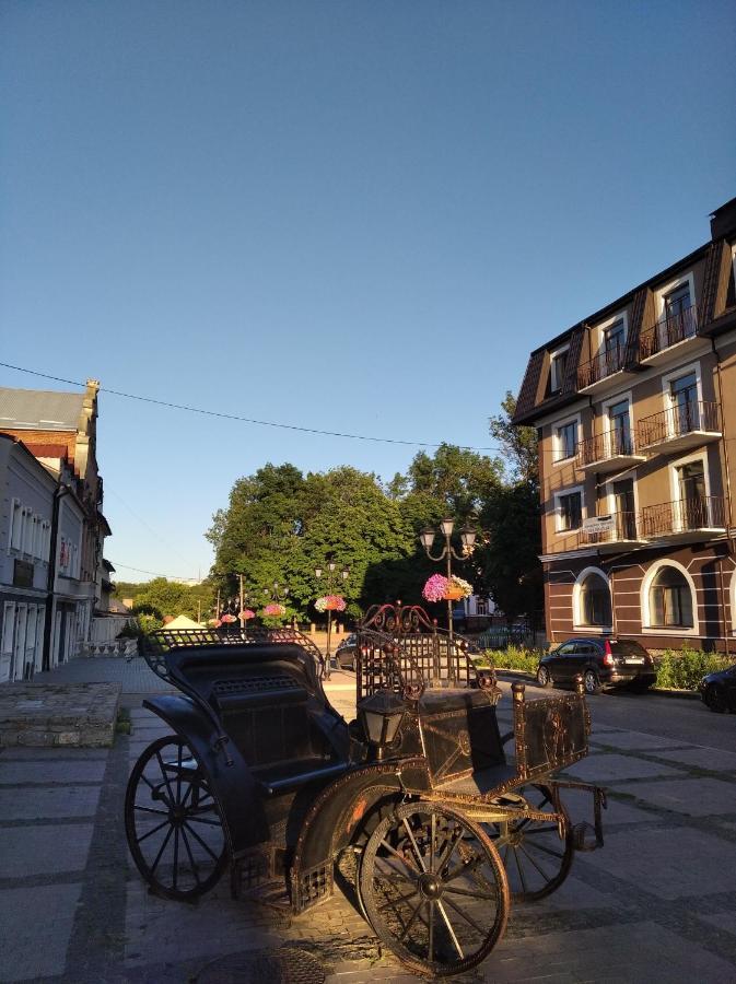 Old Town Apartments Kamjanets-Podilskyi Eksteriør billede